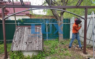 стальной навес из сотового поликарбоната толщино1 10 миллиметров